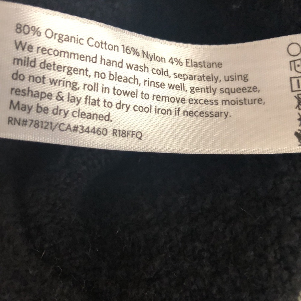 EILEEN FISHER Sweater. - Picture 6 of 8